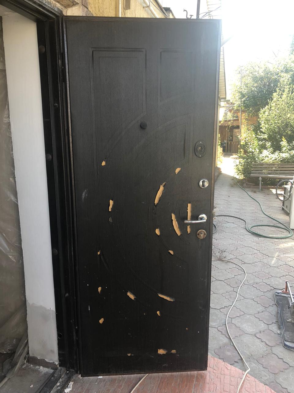 Фото двери до покраски